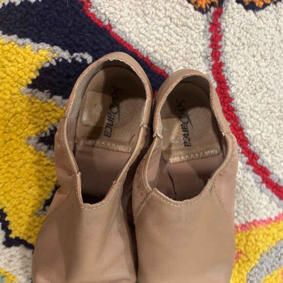 So Danca Jazz Shoes - Size 6W in Caramel - Picture 4 of 11